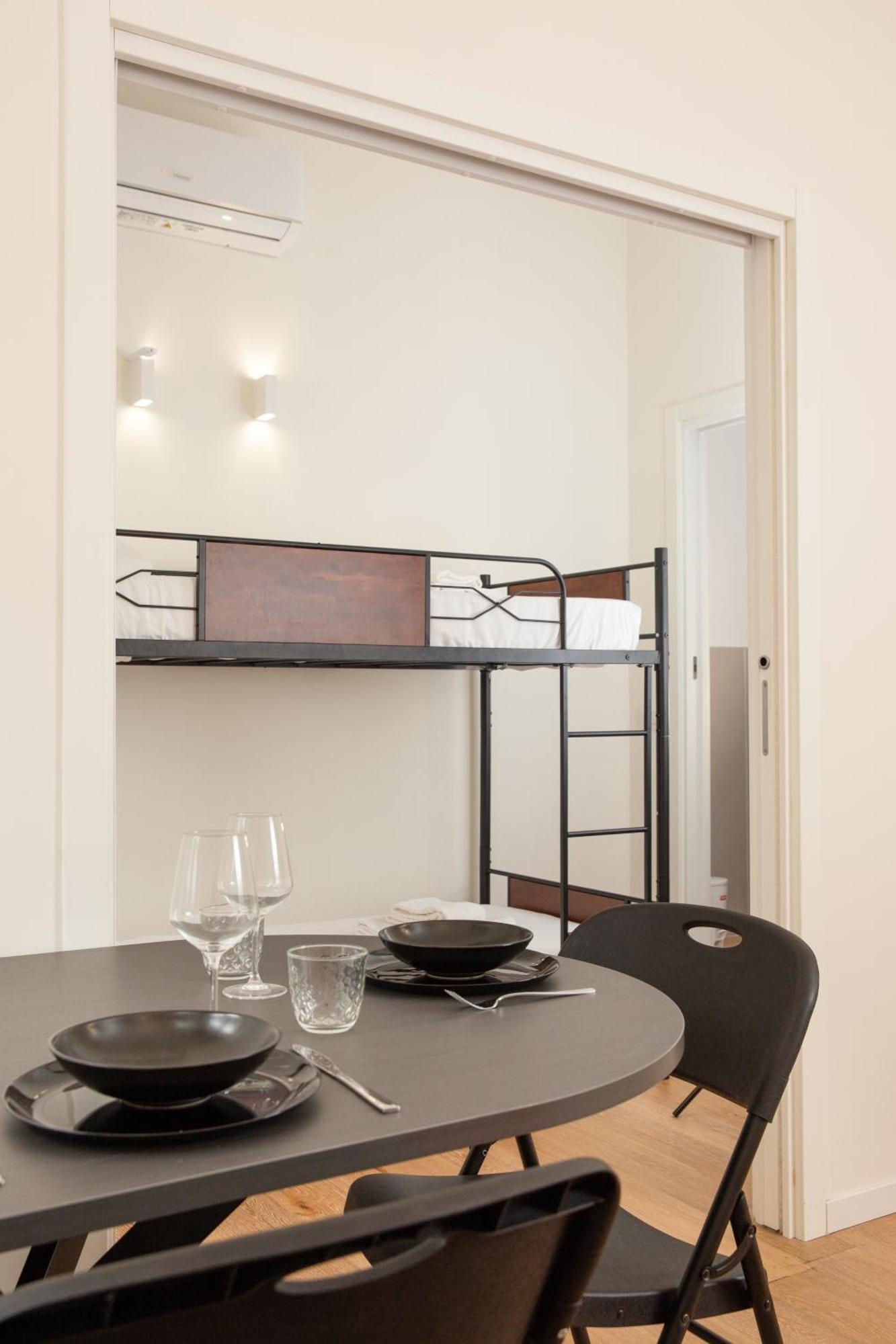 Klimt Central Station - Two Room Apartment 밀라노 외부 사진